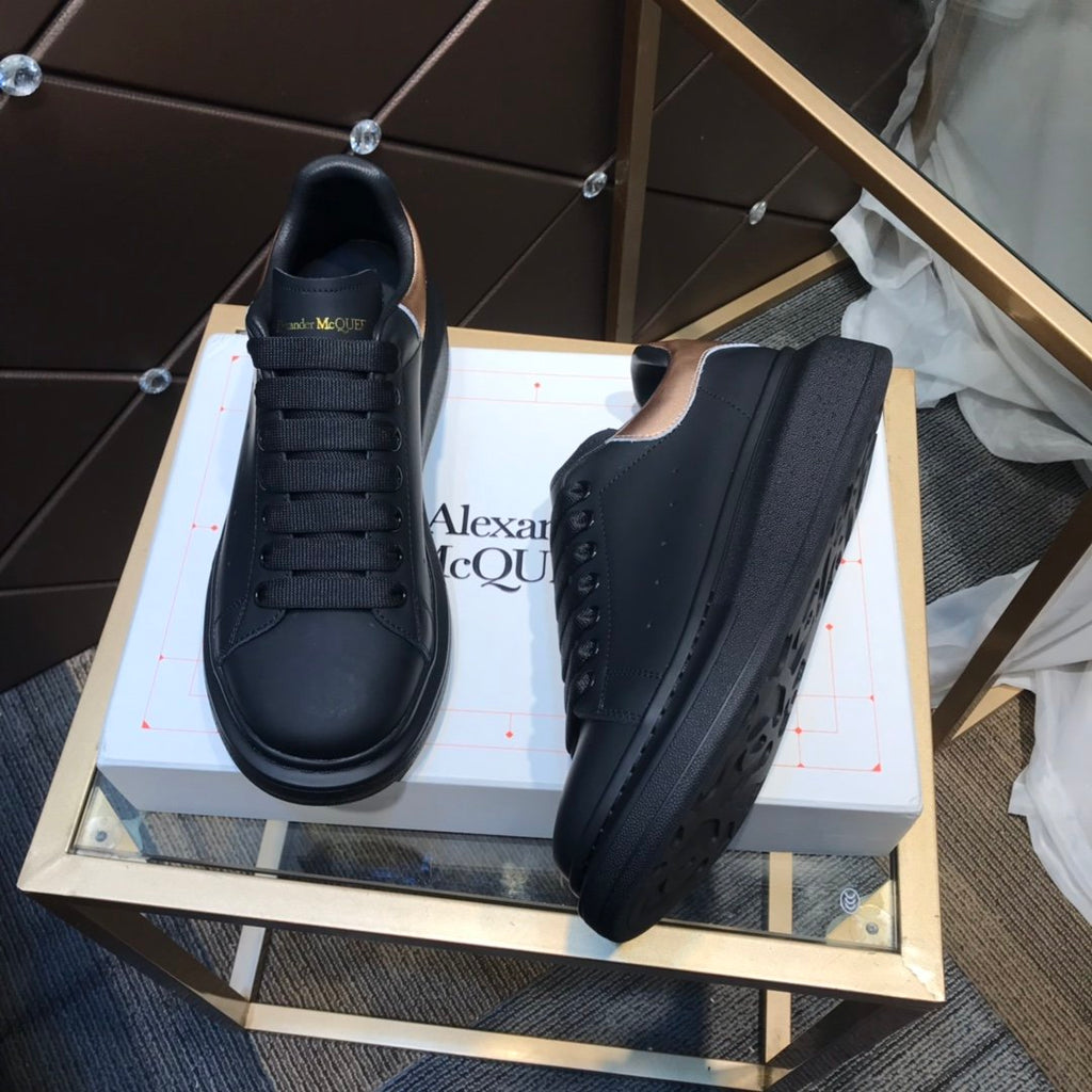 ALEXANDER MCQUEEN NERE CON RETRO ORO