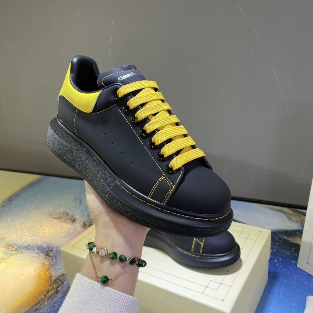 ALEXANDER MCQUEEN NERE E GIALLE